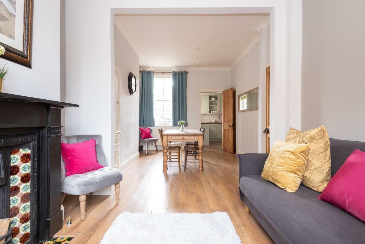 Charming Base For 5 Near Bishy Rd Pass The Keys Apartment York Bagian luar foto