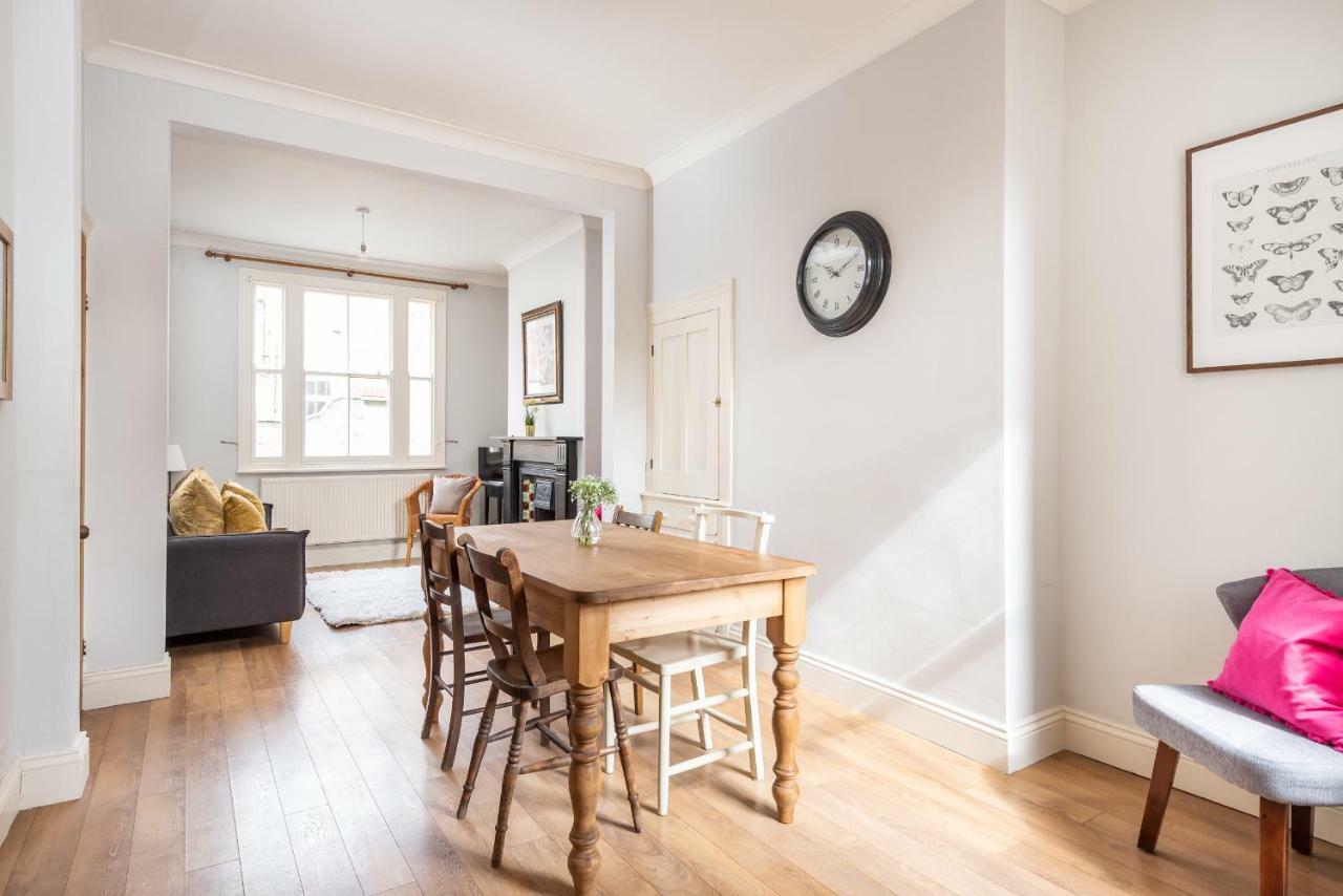 Charming Base For 5 Near Bishy Rd Pass The Keys Apartment York Bagian luar foto